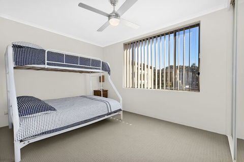 Sundowner Apartment 10 - Accommodation QLD 2
