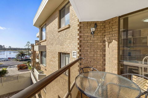 Sundowner Apartment 10 - Accommodation QLD 3