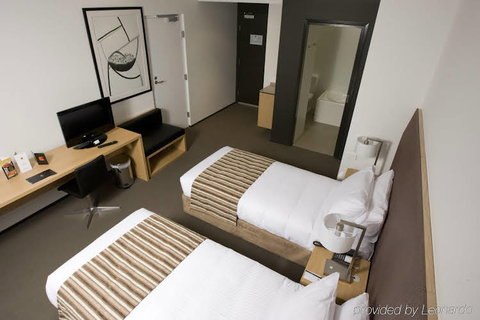 Chifley Doveton - Accommodation QLD 2