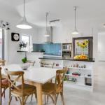 Venice On The Beach - Accommodation QLD 0