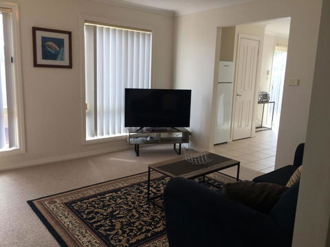 Melton Apartments - Accommodation QLD 4