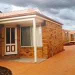 Melton Apartments - Accommodation QLD 0