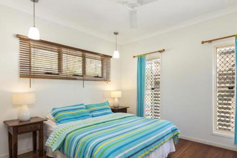 Absolute - Accommodation QLD 4