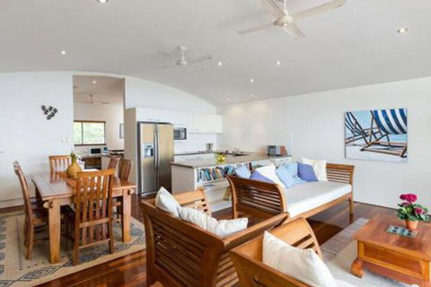 Lookout Unit 2 - Accommodation QLD 5