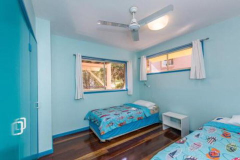 At Cylinder Unit 2 - Accommodation QLD 2