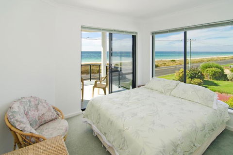 Bayside Beauty - Accommodation QLD 5