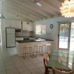 15 Larapinta Court Family Home With Swimming Pool In A Quiet Street & Central Location Close To CBD - Accommodation QLD 0