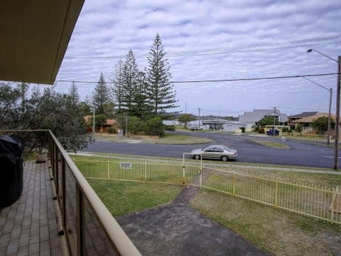 Anchorage 7 Beautifully Renovated Close To Rockpool - Accommodation QLD 1