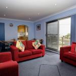 Anchorage 7 Beautifully Renovated Close To Rockpool - Accommodation QLD 0