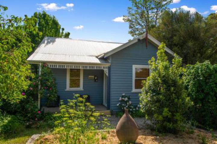 Mirimbah VIC Accommodation QLD