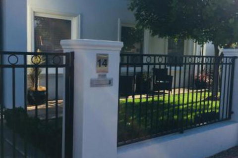 Glenelg Private Studio - Accommodation QLD 5