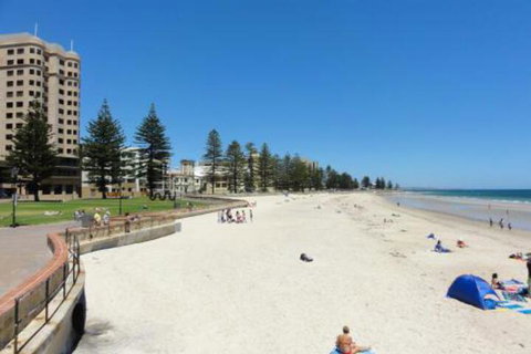 Glenelg Private Studio - Accommodation QLD 7