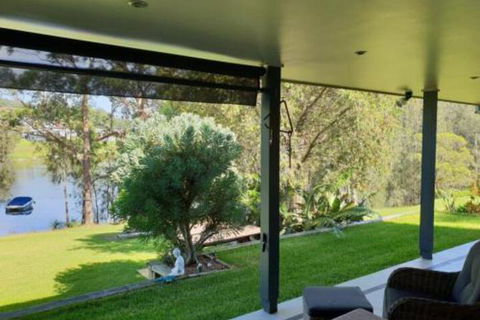 9 Hayward St. Stay Lakeside - Accommodation QLD 0