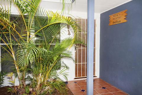 FANTASTIC HOLIDAY UNIT In A PERFECT LOCATION - Accommodation QLD 2