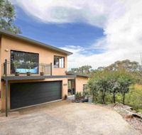 Postcards From the Edge - Accommodation QLD