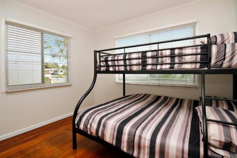 Kennedy Pde 11 Golden Beach - Accommodation QLD 5