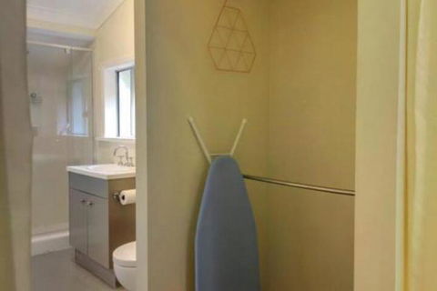 Coral Cottage 93 Taylor Ave Golden Beach - Accommodation QLD 5