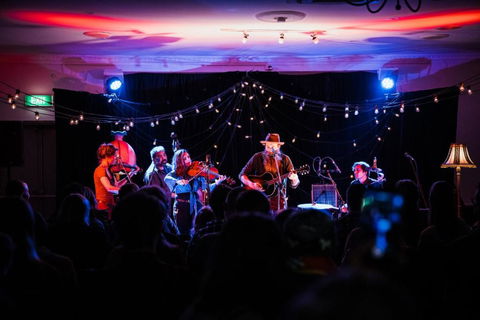 The Victoria Hotel Bathurst - Accommodation QLD 2