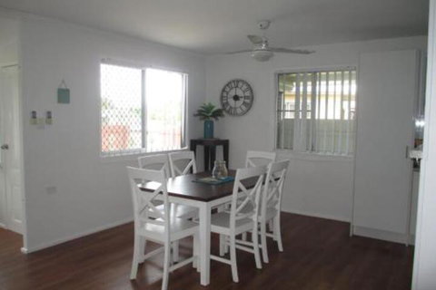 Charming Beach House - Accommodation QLD 6