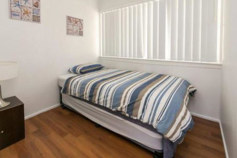 Charming Beach House - Accommodation QLD 7