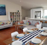 Dream Catcher Beach House Shellharbour - Accommodation QLD