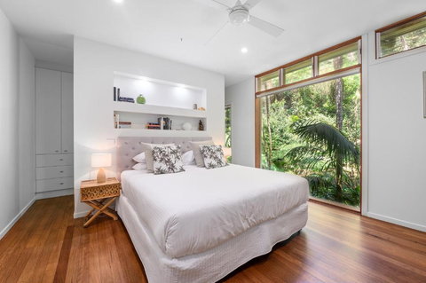 Liapari Beach House - Accommodation QLD 5