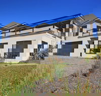 Georges Bay Luxury - Accommodation QLD