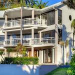 BEACHSIDE MANOR Walk To The Beach - Accommodation QLD 0