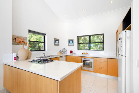 A Little Cove Treasure Noosa Heads - Accommodation QLD 4