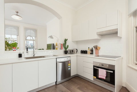 Stunning Sydney Home 9 - Accommodation QLD 1