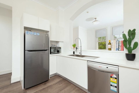 Stunning Sydney Home 8 - Accommodation QLD 2