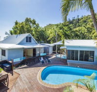 On The Beach - Accommodation QLD