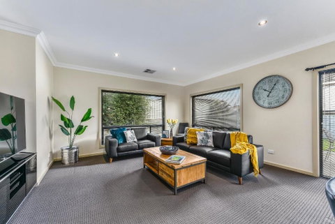 Accommodation On Lansell 2 - Accommodation QLD 3