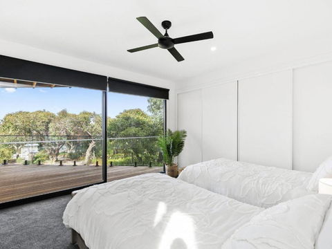 POINT BREAK NEW LISTING 2019 - Accommodation QLD 5