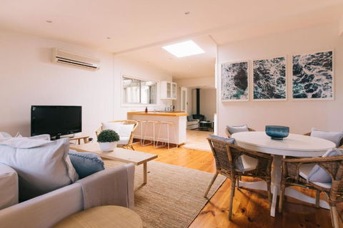 DOVESTONES By THE SEA INVERLOCH - Accommodation QLD 5