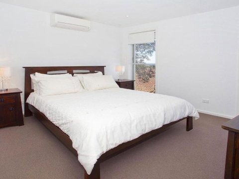 Aqua Views Over Jones Beach - Accommodation QLD 1