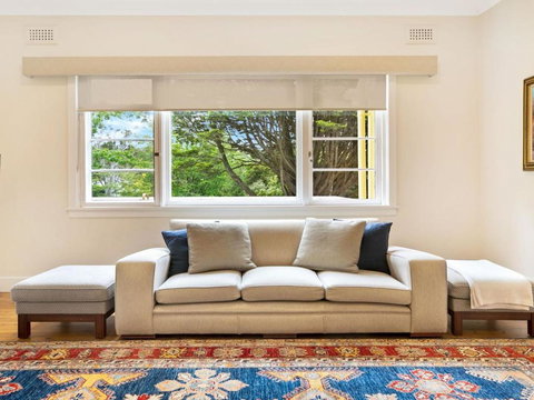 Canary Cottage Fresh Clean Simple & Comfortable - Accommodation QLD 5