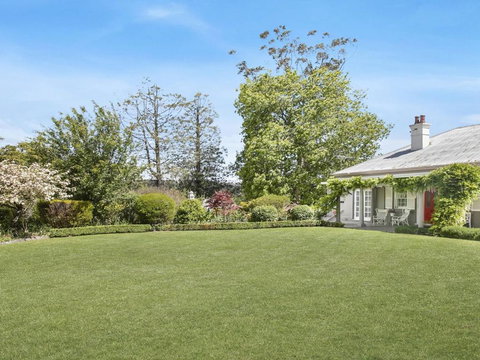 Nattai Lodge House & Cottage In Beautiful Garden - Accommodation QLD 2