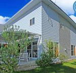Sandlewood Breeze spacious entertainer - Accommodation QLD