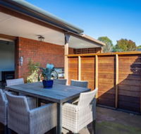 Foreshore Beach House ideal family spot - Accommodation QLD