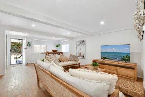 ROSIES BACH - Accommodation QLD 7