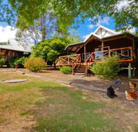 Sunnyhurst Chalets Rural Stay - Accommodation QLD