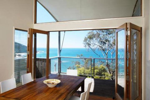 Wye View Architecturally Designed Stunning Views - Accommodation QLD 3