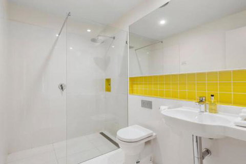 Wye View Architecturally Designed Stunning Views - Accommodation QLD 4