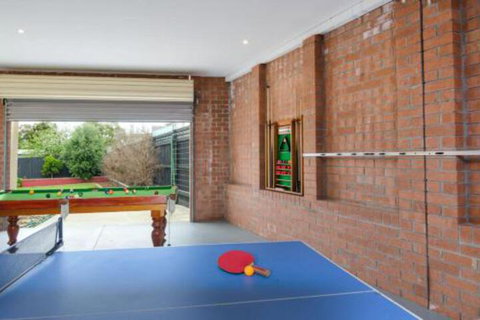 PIER 55 DROMANA... - Accommodation QLD 7