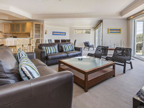 SEA GRANGE MORNINGTON - Accommodation QLD 4