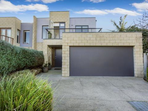 SUNSET VIEWS MORNINGTON - Accommodation QLD 4