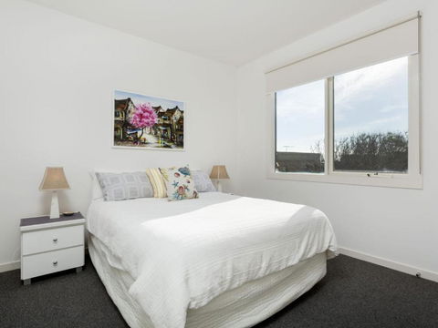 SUNSET VIEWS MORNINGTON - Accommodation QLD 2