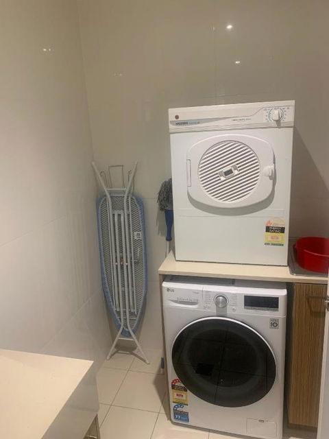 RNR Light Square - Accommodation QLD 4