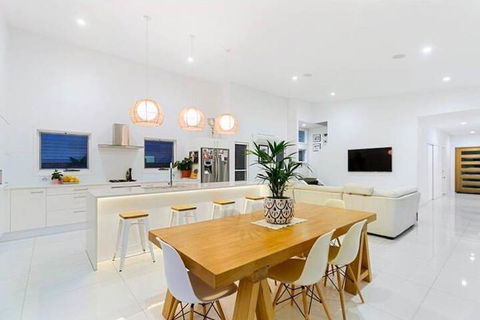 THE BEACH OASIS At 360 - Accommodation QLD 3